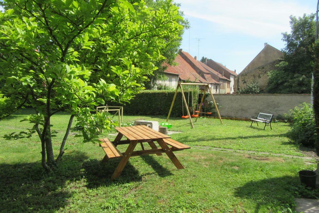 La Belle Endormie - Appartement A Fenetrange Exteriér fotografie